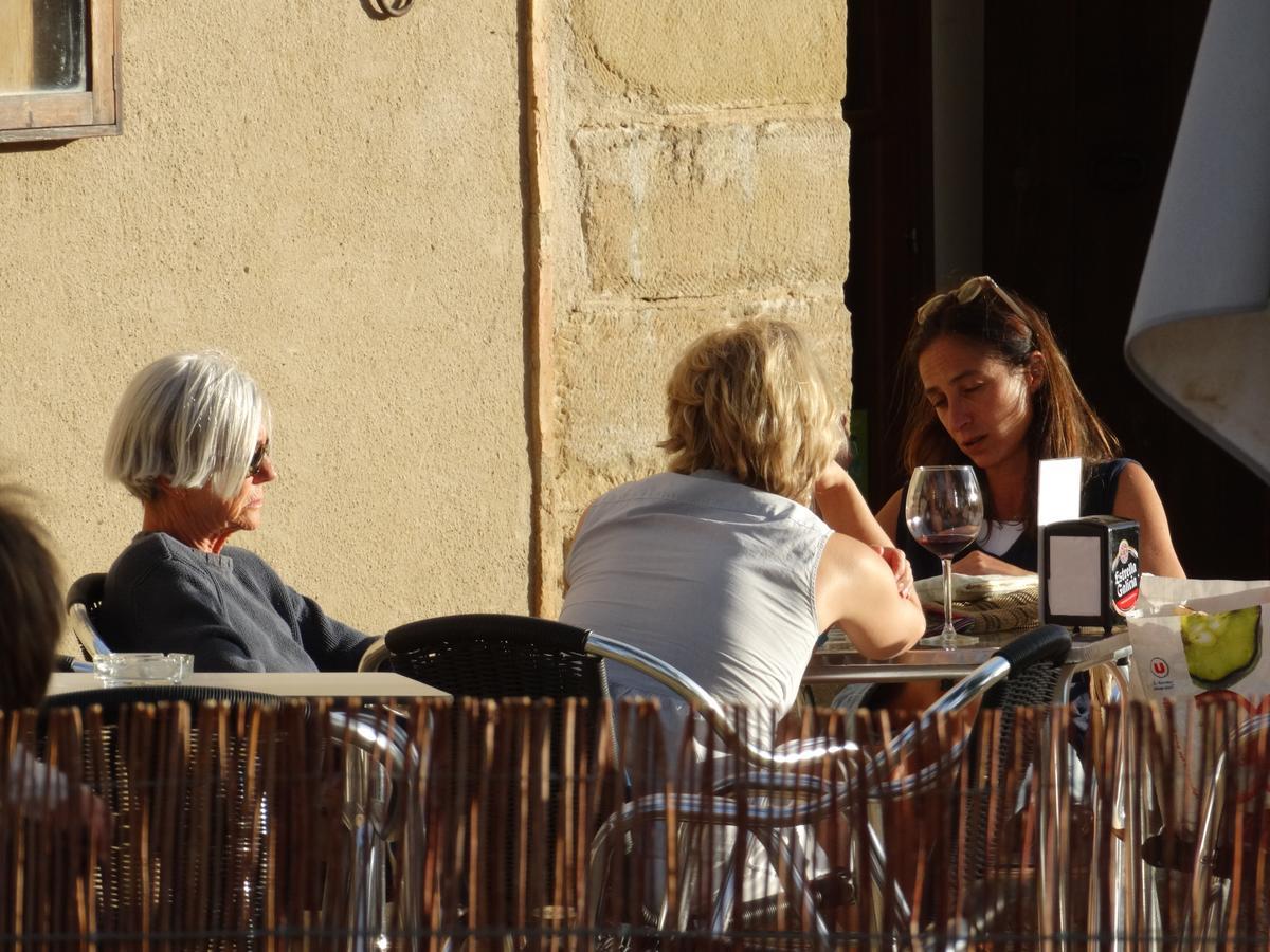 Crux Albergue Adahuesca Εξωτερικό φωτογραφία